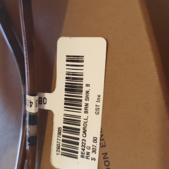 Burberry sunglasses NWT - Picture 5 of 5